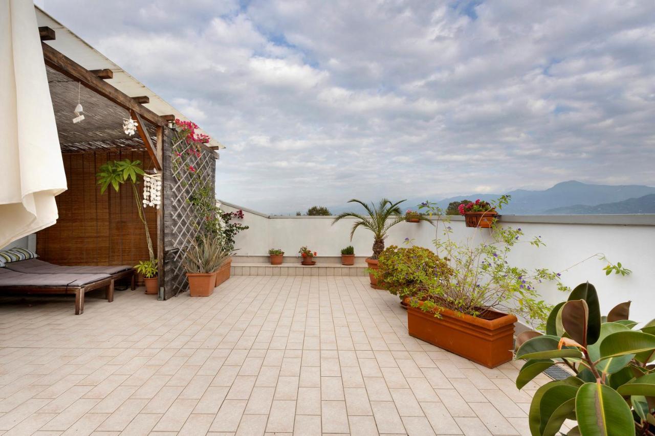 Attico Con Terrazza A Viareggio Apartment ภายนอก รูปภาพ